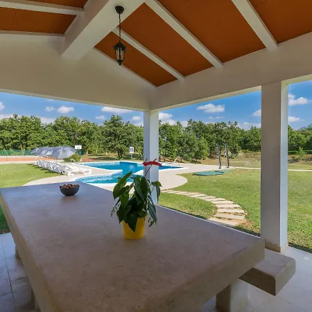 Macini-1 By Interhome *