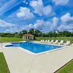 Macini-1 By Interhome * Žminj
