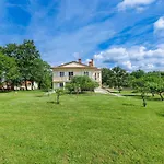 Macini-1 By Interhome * Žminj