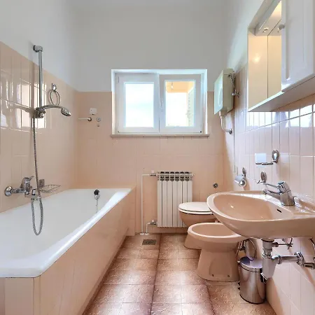 Macini-1 By Interhome