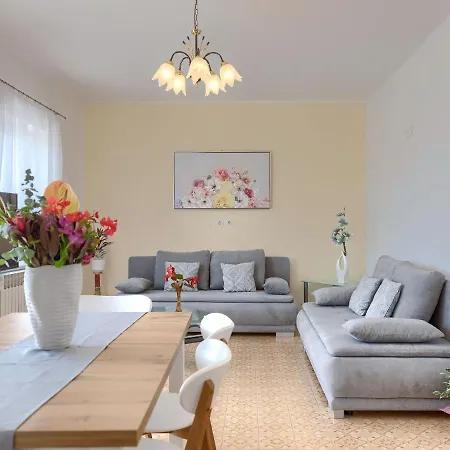 Macini-1 By Interhome Žminj