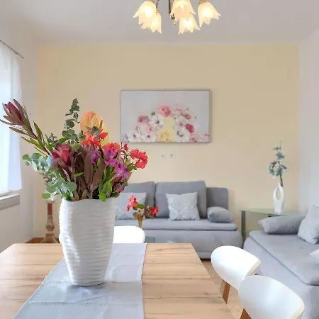 Macini-1 By Interhome Žminj