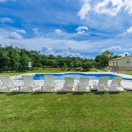 Macini-1 By Interhome Apartamento Žminj