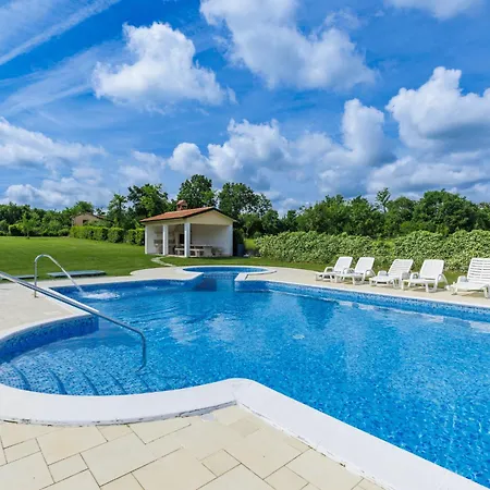 Macini-1 By Interhome