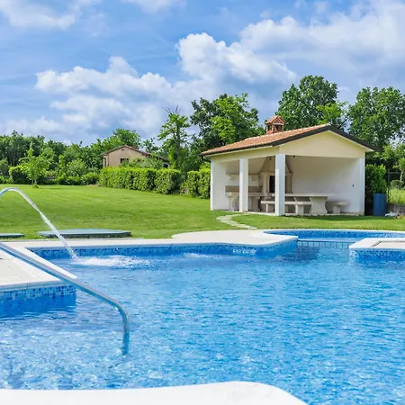 Macini-1 By Interhome *